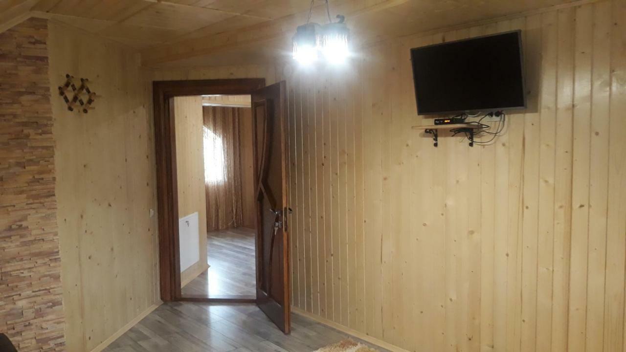 Bee House Поляниця Апартаменти Bukovel Luaran gambar