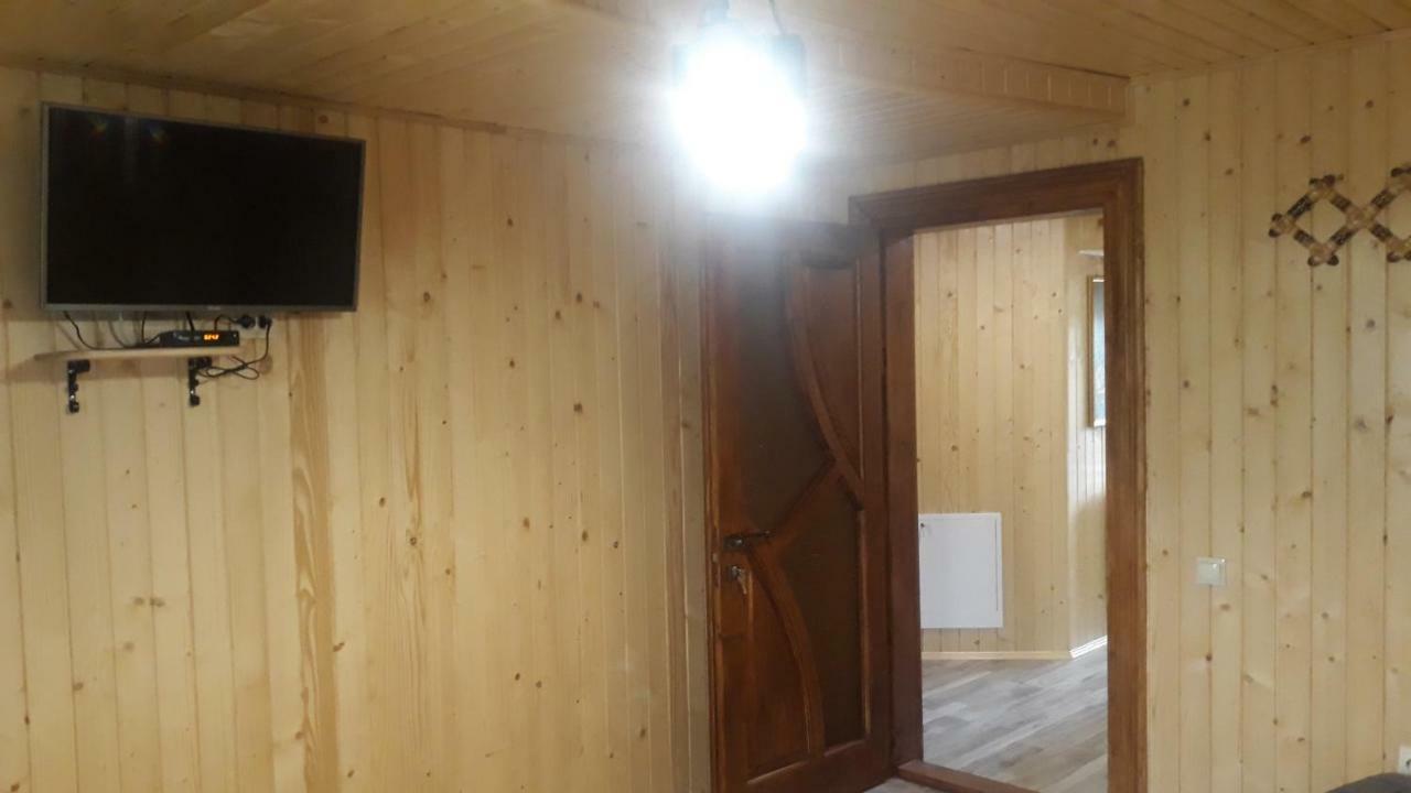 Bee House Поляниця Апартаменти Bukovel Luaran gambar